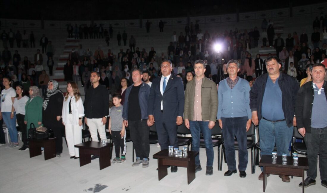 AFYONKARAHİSAR (AA) – Çay Pazarağaç Ali Necip Altan Ortaokulu ve