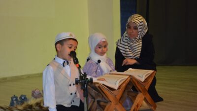 Manisa’nın Demirci ilçesinde 4-6 Yaş Kur’an kursu öğrencileri tarafından yıl