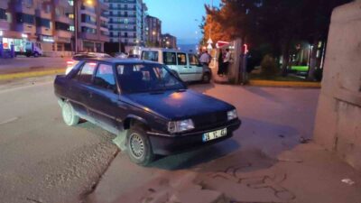 Eskişehir’de bir araca çarpıp 13 kilometre kaçan ve kaza yaparak