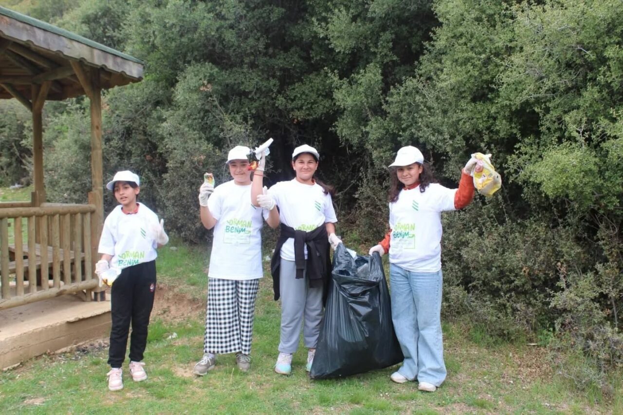 Afyonkarahisar’ın Dinar ilçesindeki Pınarlı Tabiat Parkı’nda, "Orman Benim" projesi çerçevesinde
