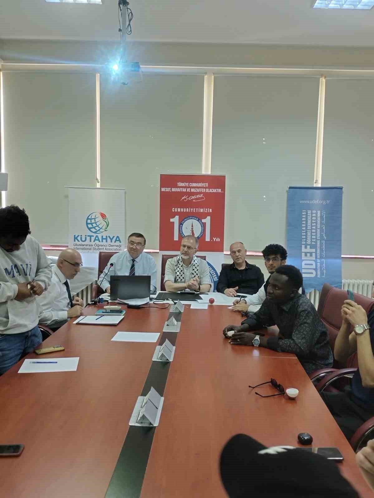 Kütahya Dumlupınar Üniversitesi (DPÜ) ile Kütahya Uluslararası Öğrenci Derneği iş