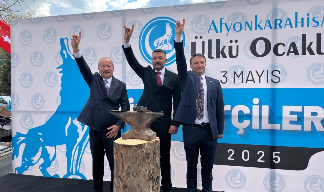 Afyonkarahisar, 3 Mayıs Türkçülük Günü'nü coşkulu bir yürüyüşle kutladı. Afyonkarahisar