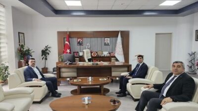 Afyonkarahisar Emirdağ Kaymakamı Yasin Akgül ve Bayat Kaymakam Vekili Osman