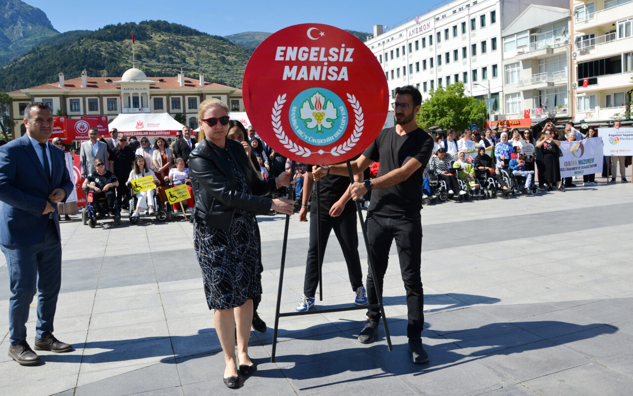 Manisa’da Engelliler Haftası dolayısıyla kortej yürüyüşü yapıldı. Valilik ile Aile