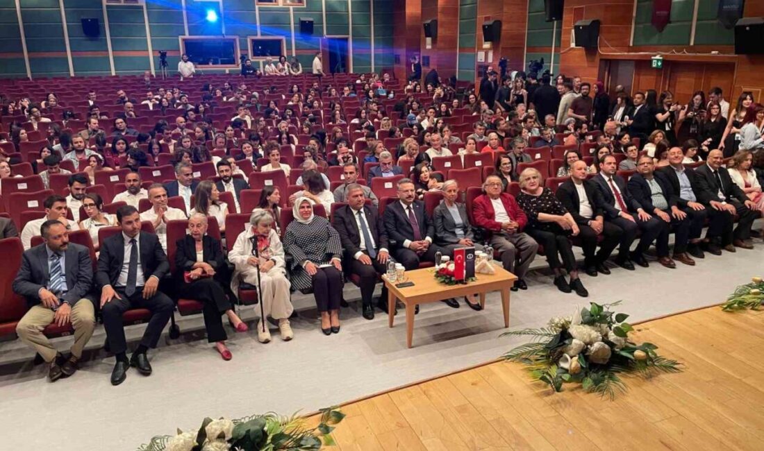 Eskişehir Uluslararası Film Festivali, Anadolu Üniversitesi Sinema Anadolu’da açılış töreniyle