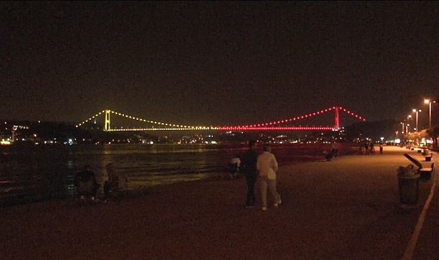Fatih Sultan Mehmet (FSM) Köprüsü, Galatasaray’ın 25’nci şampiyonluğunu ve 5.
