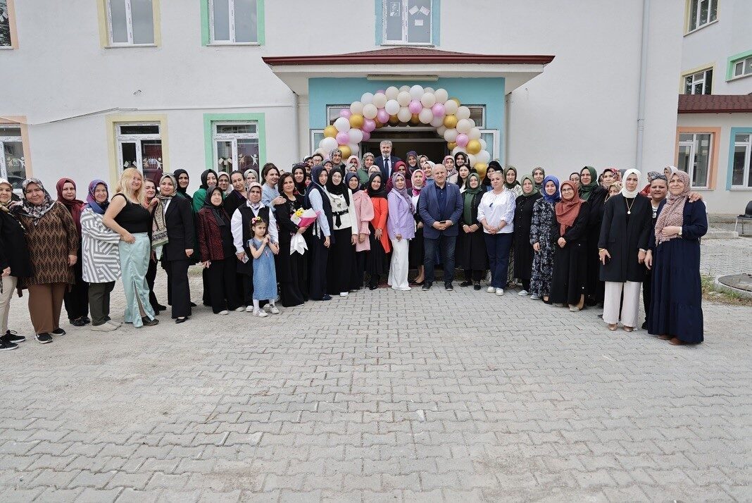 Kütahya’da Prof. Dr. Nurettin Uzunoğlu Anadolu İmam Hatip Lisesi bünyesinde