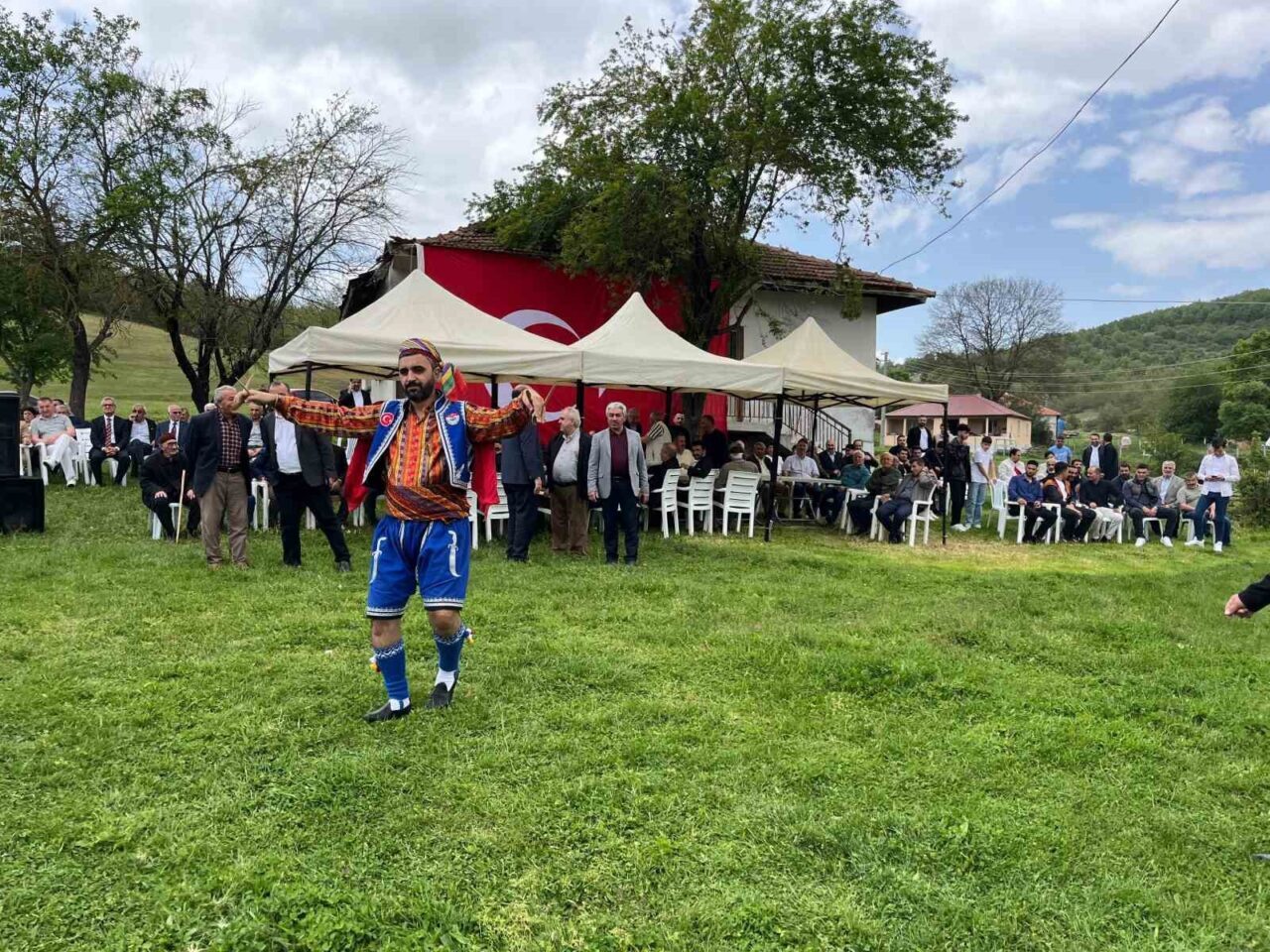 Bilecik merkeze bağlı Kendirli Köyü’nde hıdırellez etkinliği yapıldı.