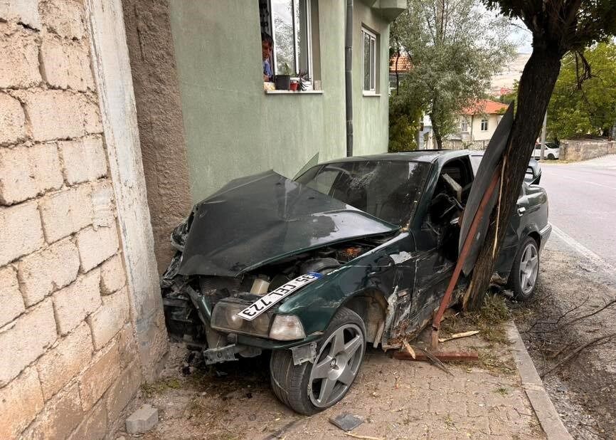 Kütahya’nın Hisarcık ilçesinde polisin "dur" ihtarına uymayarak kaçan 17 yaşındaki