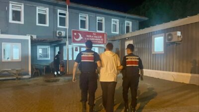 Interpol tarafından kırmızı bültenle aranan yabancı uyruklu kişi, Muğla’nın Fethiye