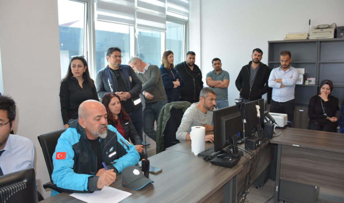 AFYONKARAHİSAR (AA) – İscehisar'daki Karamehmet Devlet Hastanesinde afet planı tatbikatı