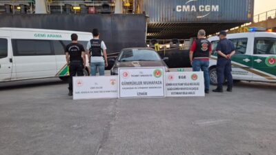 İzmir’in Aliağa ilçesinde bir gemide 54 ton 249 kilogram kaçak