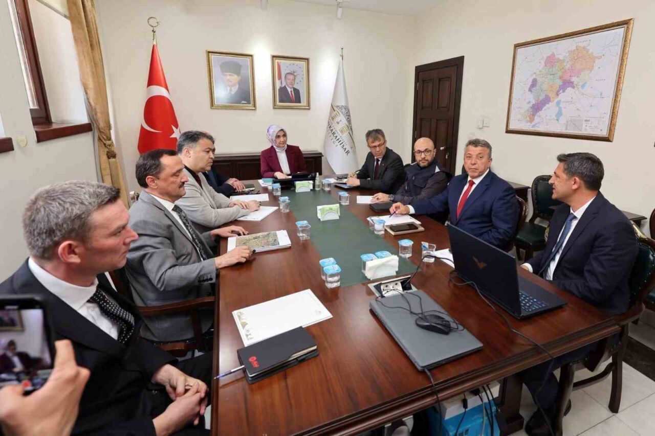 Afyonkarahisar’ın 3 ilçesinde kurulacak olan jeotermal kaynaklı sera ihtisas organize