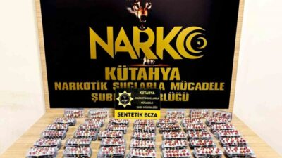 Kütahya’da uyuşturucu madde bulunan kargo paketinin sahibi tutuklandı.