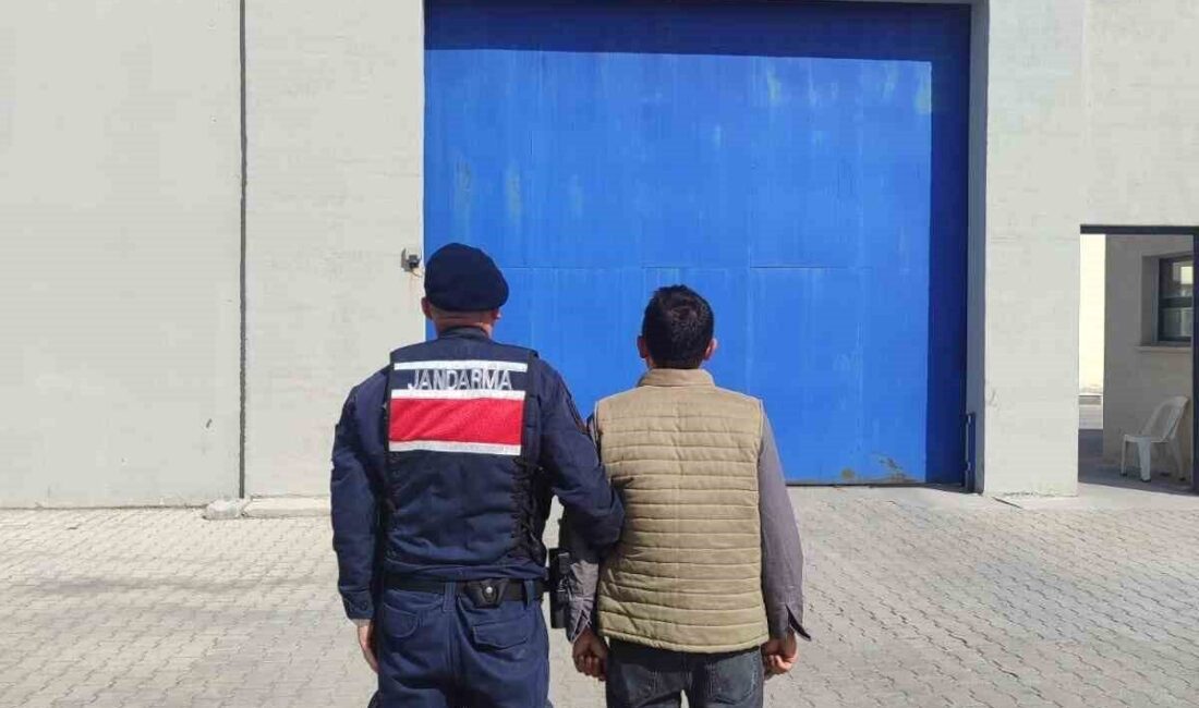 Afyonkarahisar’da kasten yaralama suçundan 4 yıl hapis cezası ile aranan