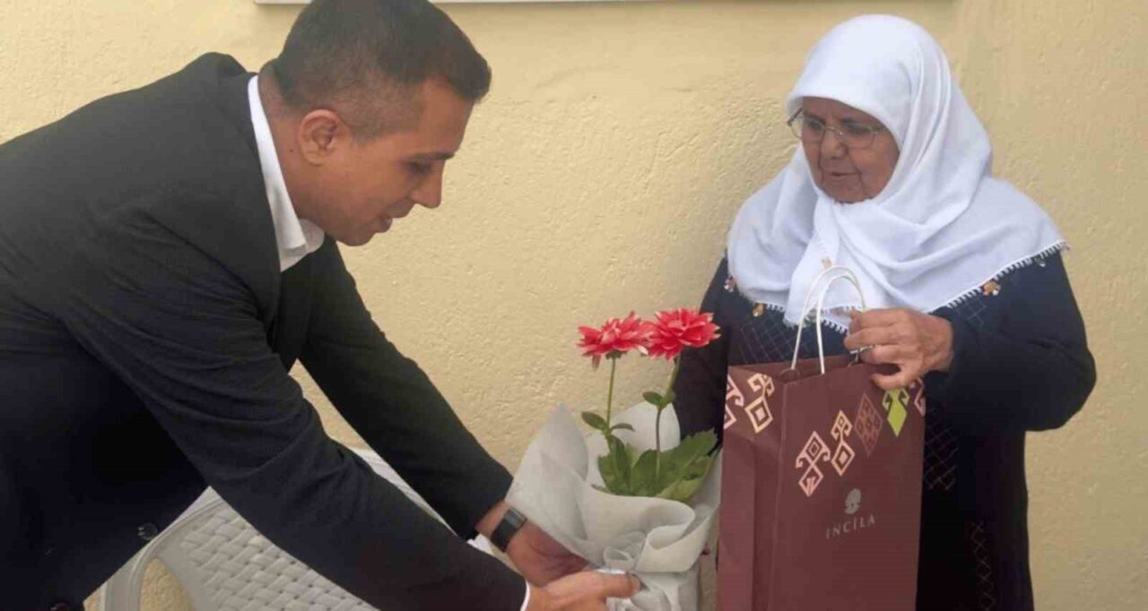 Afyonkarahisar Kızılören Kaymakamı Bilal Çitil, Anneler Günü dolayısıyla ilçedeki şehit