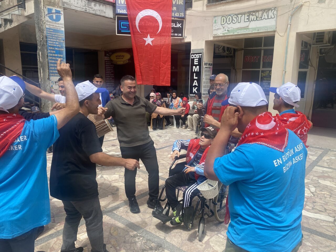 Manisa’nın Kırkağaç ilçesinde, Engelliler Haftası kapsamında temsili askerlik yapacak 8