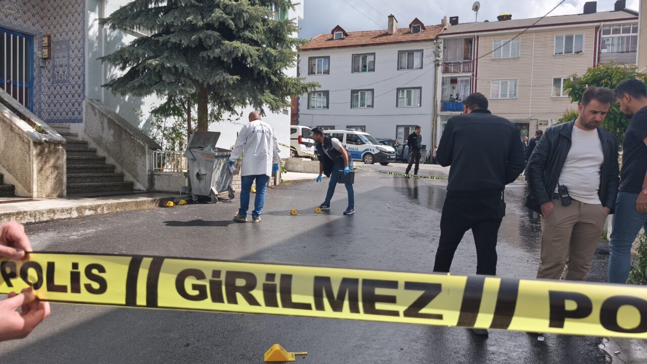 Kütahya’da daha önce gönül ilişkisi yaşadığı kadın ile kardeşini tabanca