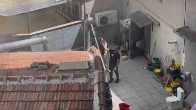 Eskişehir’de dershane ve fırın arasındaki boşlukta çıkan yangında öğrenciler büyük