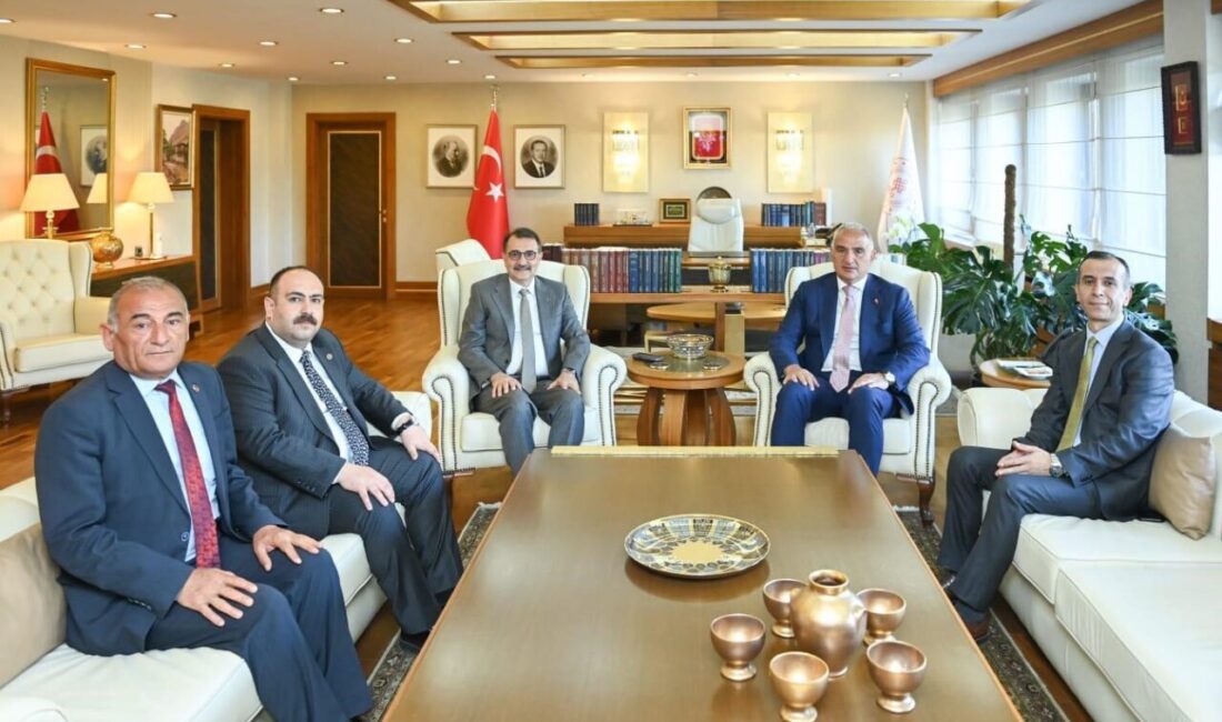 Kültür ve Turizm Bakanlığı’nda gündem Eskişehir oldu Milletvekili Fatih Dönmez belediye başkanları Kültür ve Turizm Bakanı Mehmet