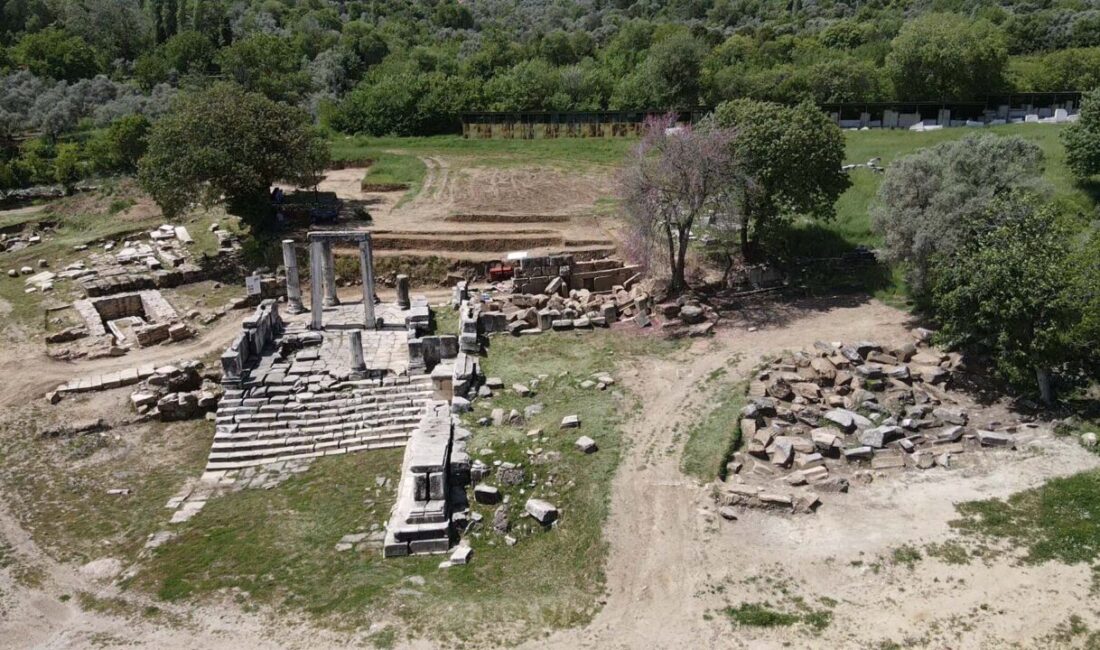 Muğla'nın Yatağan ilçesinde bulunan ve Pagan inanışının merkezi kabul edilen