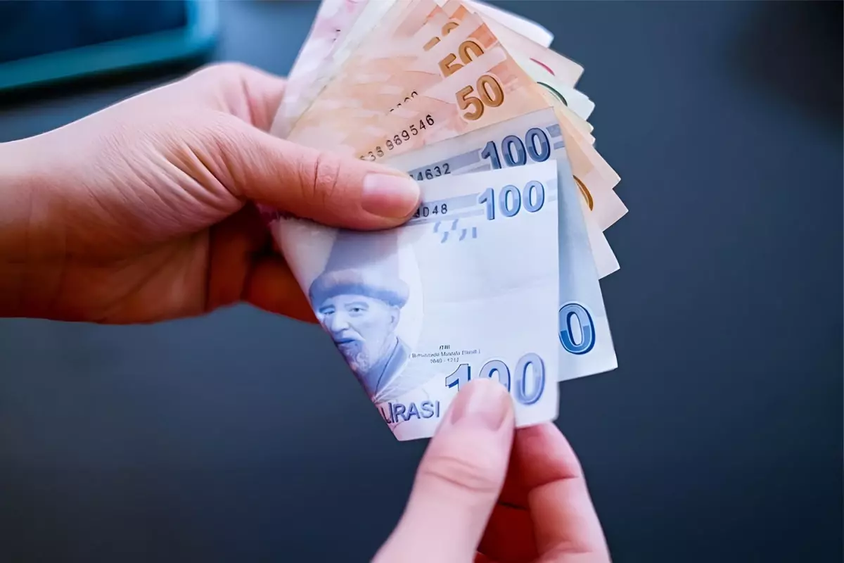 2025 yılına yüksek enflasyonla giren Türkiye’de milyonlarca memur ve emekli,