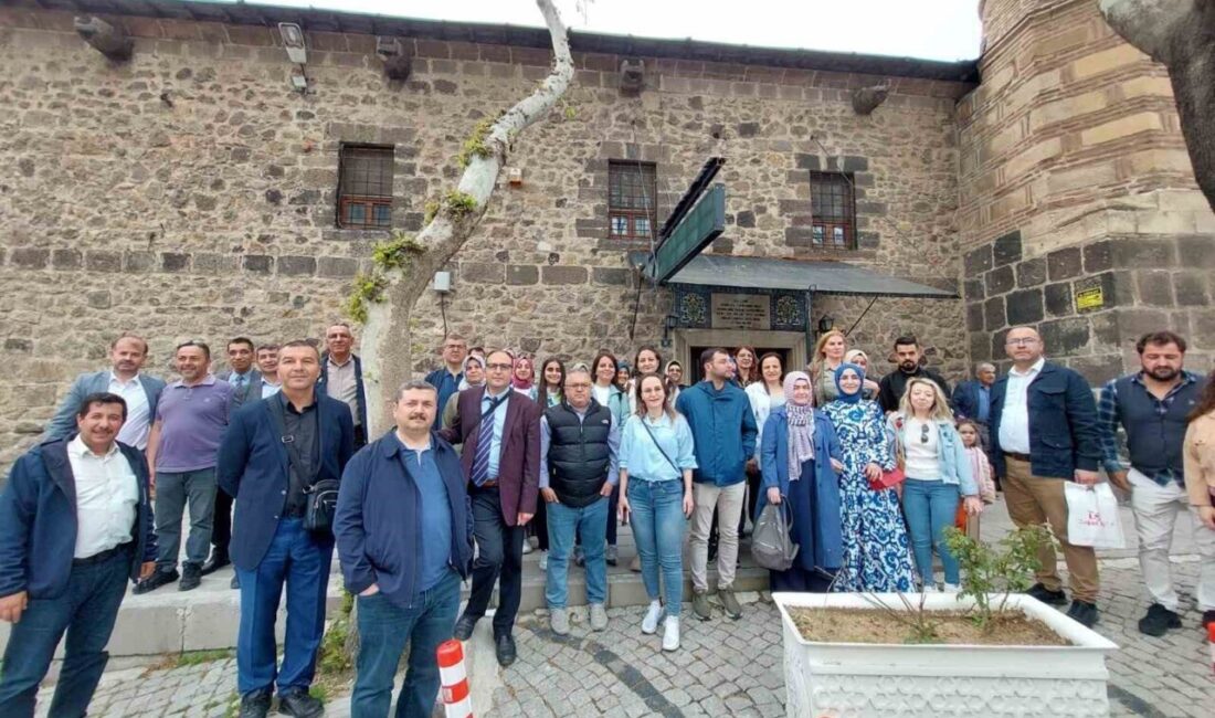 Milli Eğitim Bakanlığı’nın Türkiye Yüzyılı Maarif Modeli kapsamında yürütülen Öğretmen