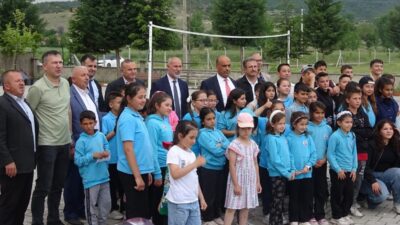 Kütahya’nın Tavşanlı ilçesine bağlı Çardaklı İlk ve Ortaokulu’nda düzenlenen birlik