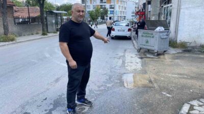 Eskişehir’in Yeşiltepe mahallesi halkı, şehir şebeke sistemindeki patlak nedeniyle yaklaşık