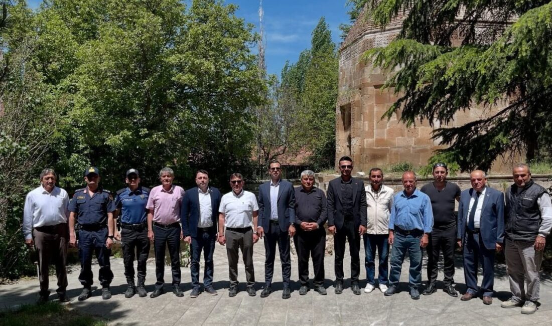 Afyonkarahisar Sinanpaşa Kaymakamı Emrah Aslan, İl Genel Meclisi Üyeleri Özgür