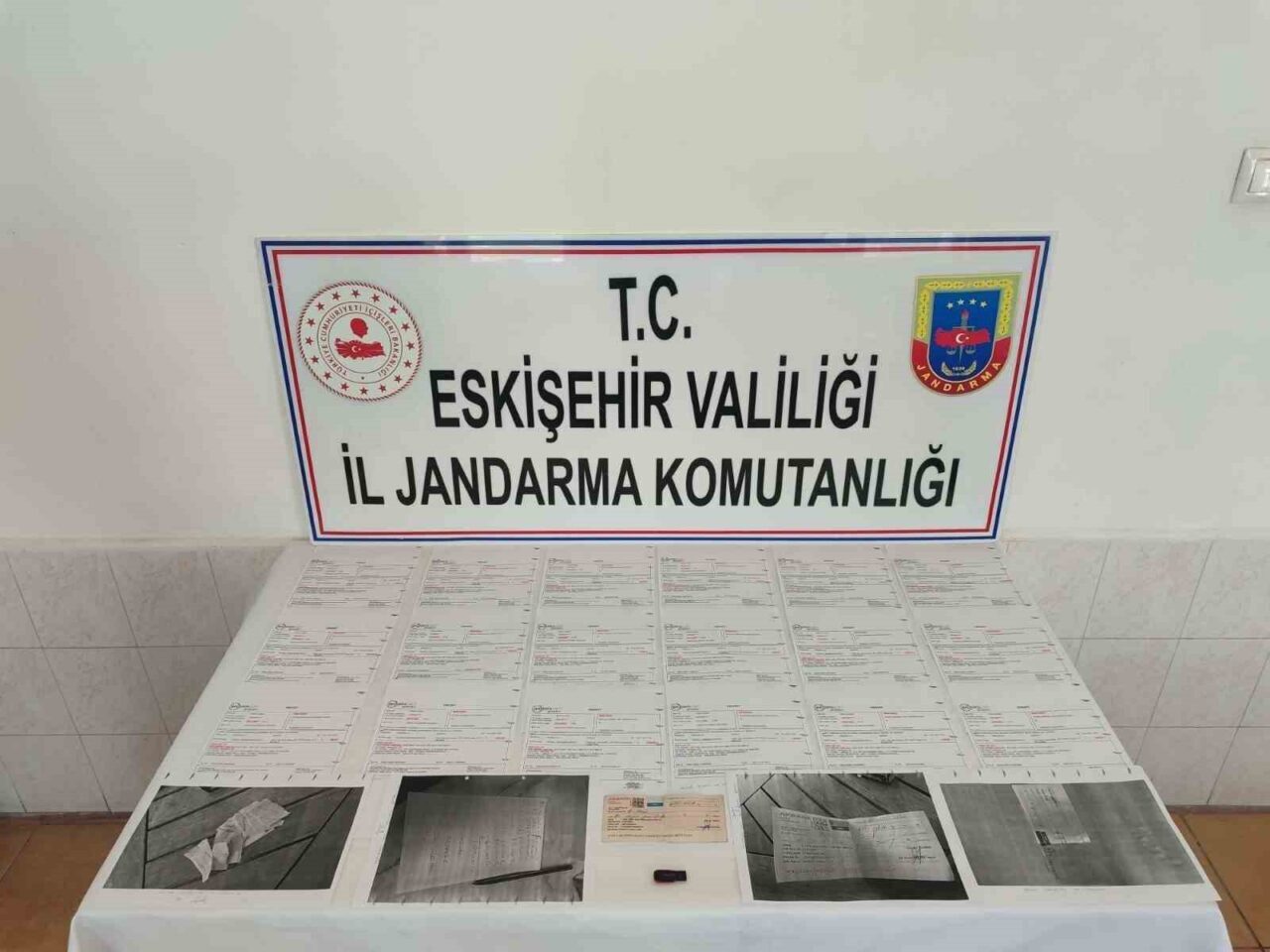 Eskişehir’de jandarma ekiplerince, baskı ve şiddet yolyula vatandaşlara zorla senet