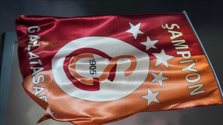 Trendyol Süper Lig'de şampiyonluğu garantileyen Galatasaray, 48 saat içinde 3,5