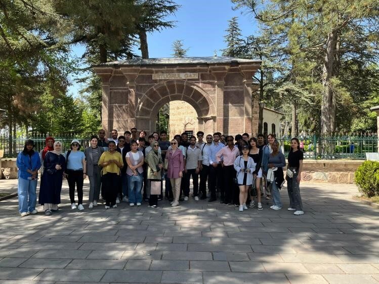 Bilecik Şeyh Edebali Üniversitesinin (BŞEÜ), Türkçe Öğretimi Uygulama ve Araştırma