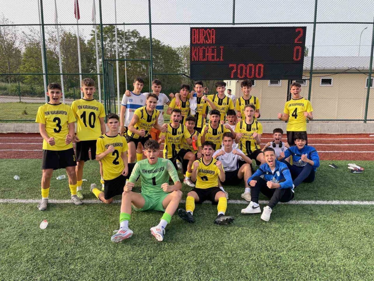 U15 Türkiye Şampiyonasının 1’inci kademe müsabakalarına Bilecik ev sahipliği yaparken,