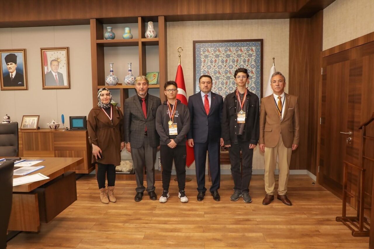 Kayseri’de düzenlenen 17. Uluslararası Millî Eğitim Bakanlığı Robot Yarışması’nda İnsansız