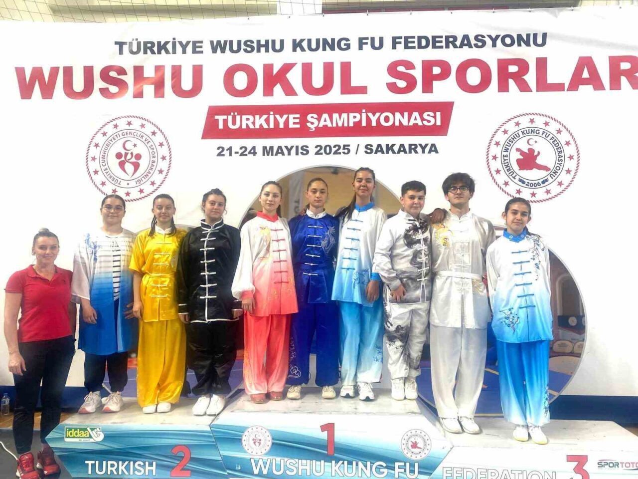 Sakarya’da gerçekleşen Wushu Türkiye Şampiyonası’nda Eskişehirli sporcular, hem Yıldızlar hem