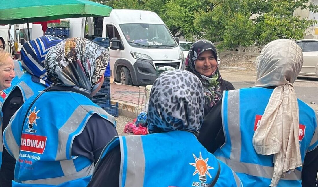 
AK Parti Afyonkarahisar İl Kadın Kolları Başkanı Dilek Hanım Çengel,