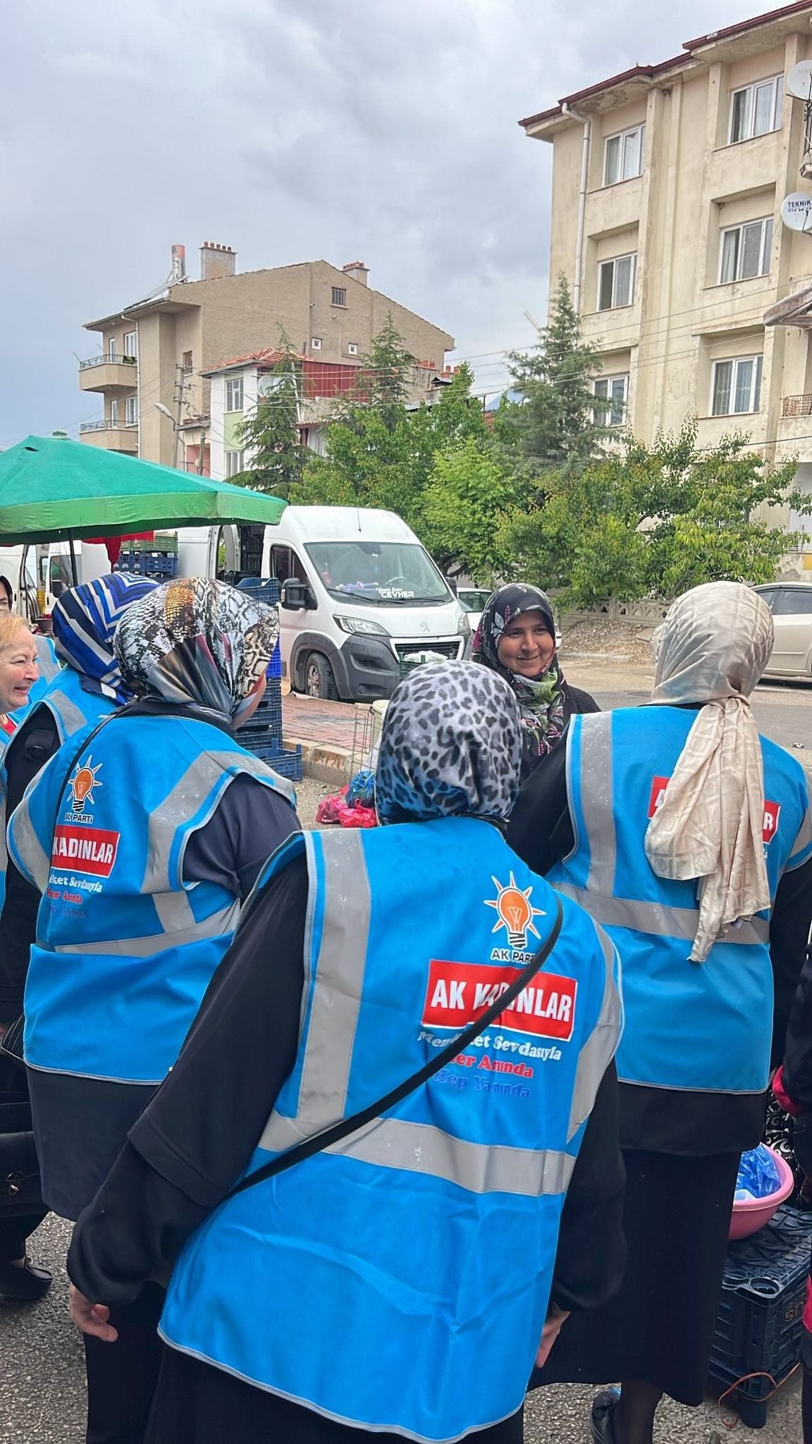 
AK Parti Afyonkarahisar İl Kadın Kolları Başkanı Dilek Hanım Çengel,
