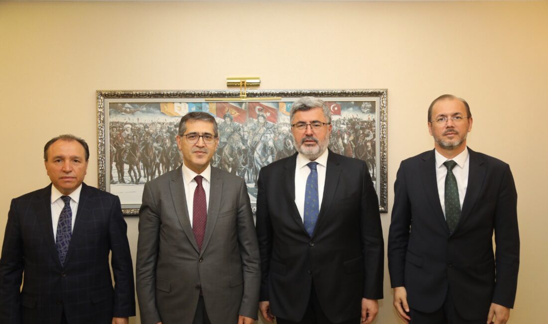 
AK Parti Afyonkarahisar Milletvekili Ali Özkaya, AKÜ Rektörü Prof. Dr.
