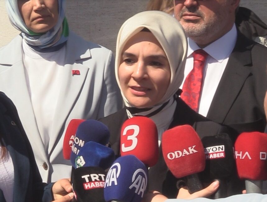 Afyonkarahisar Blok Mermer Fuarı kapılarını açtı. Afyonkarahisar’da ilk kez düzenlenen