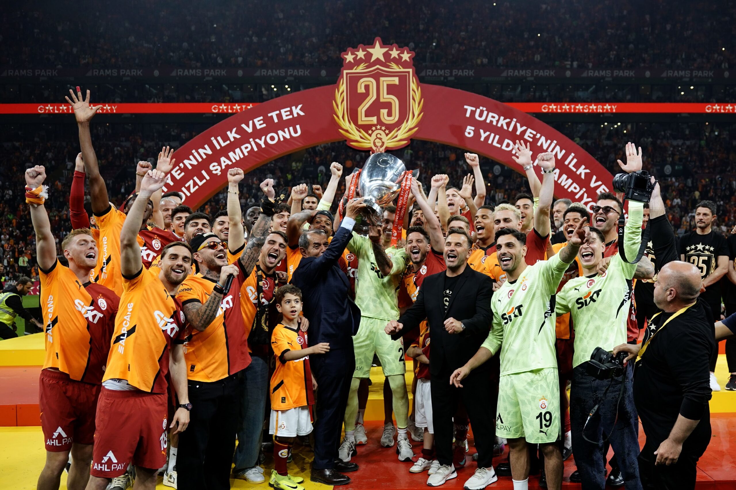 Profesyonel liglerde 2024-2025 sezonu tamamlanırken, ligler gelecek sezon 65 ilden
