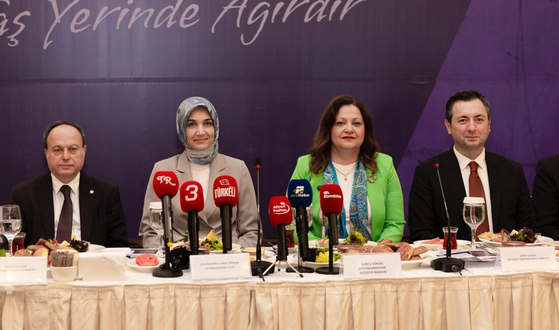 
Afyonkarahisar Blok Mermer Fuarı, 18-21 Haziran tarihleri arasında gerçekleştirilecek. Afyonkarahisar