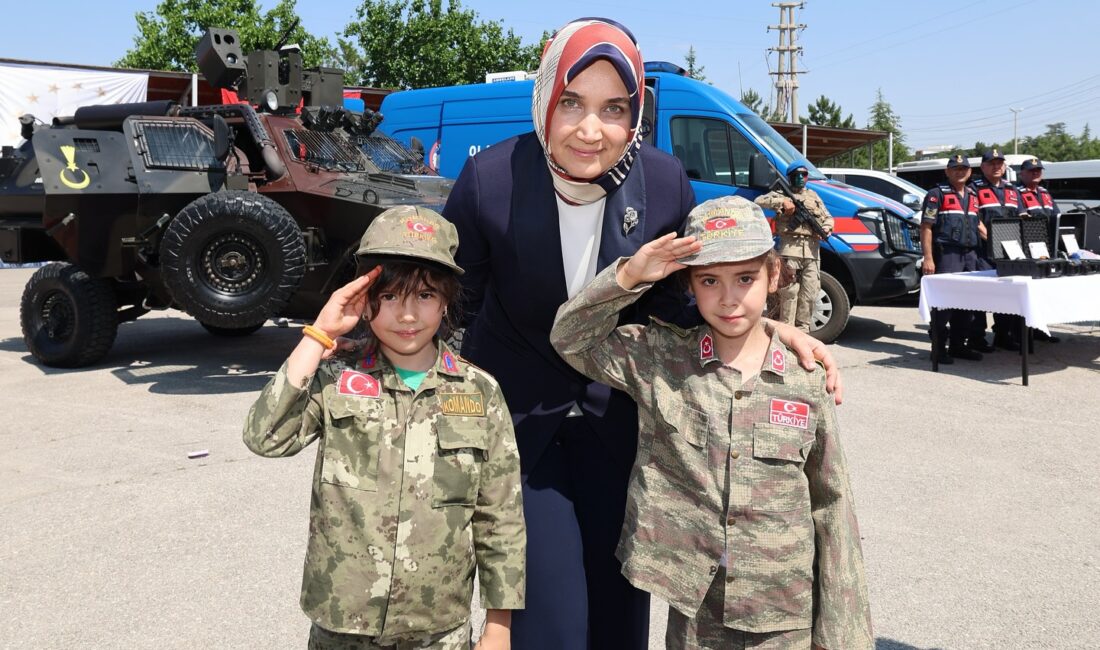   Jandarma Teşkilatı’nın 186. Yılı dolayısıyla Afyonkarahisar İl Jandarma Komutanlığı’nda