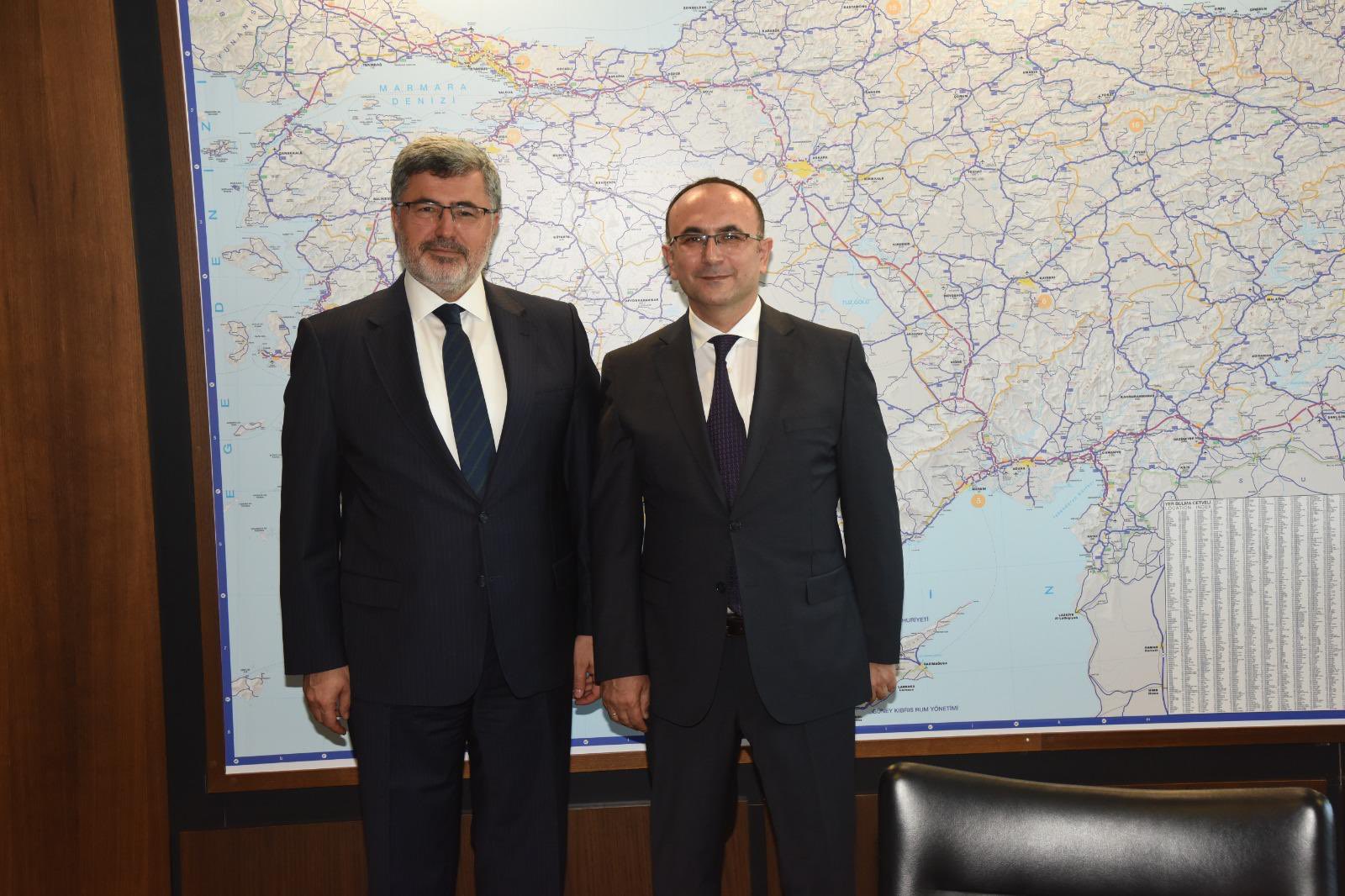 Son yıllarda meydana gelen ölümlü kazalarla gündemden hiç düşmeyen Çay-Karaadilli-Dinar