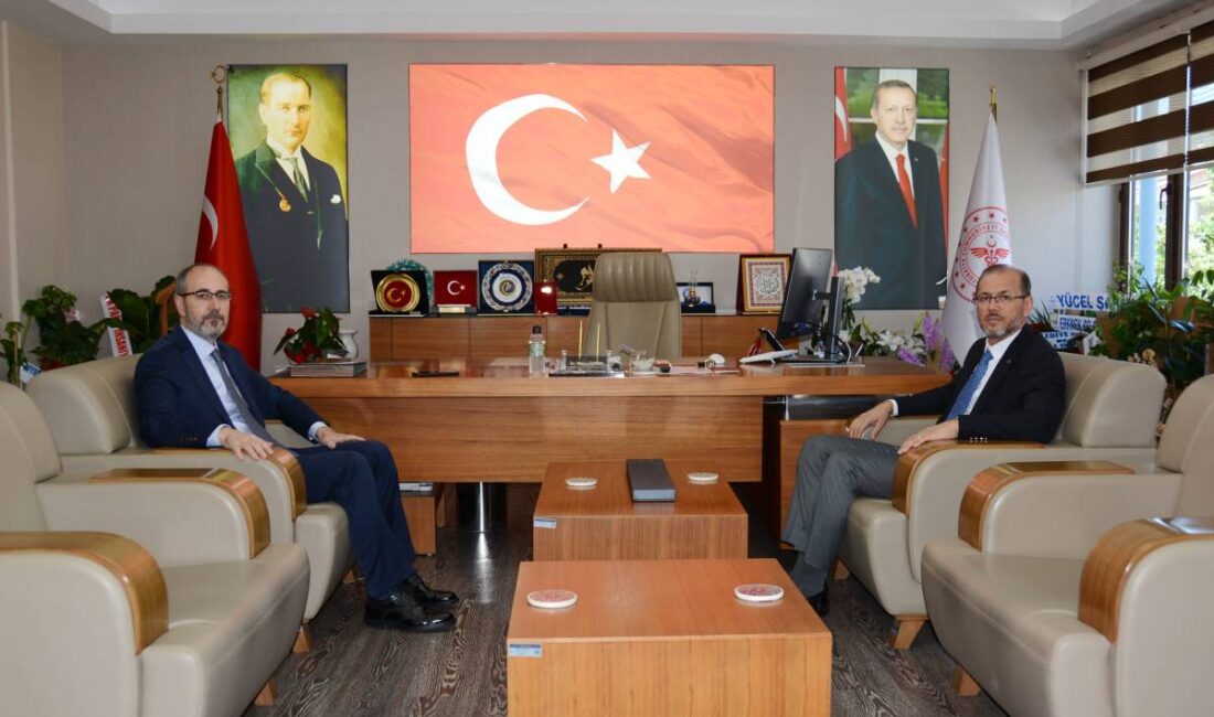 AFSÜ Rektörü Prof. Dr. Nurullah Okumuş, Afyonkarahisar İl Sağlık Müdürü