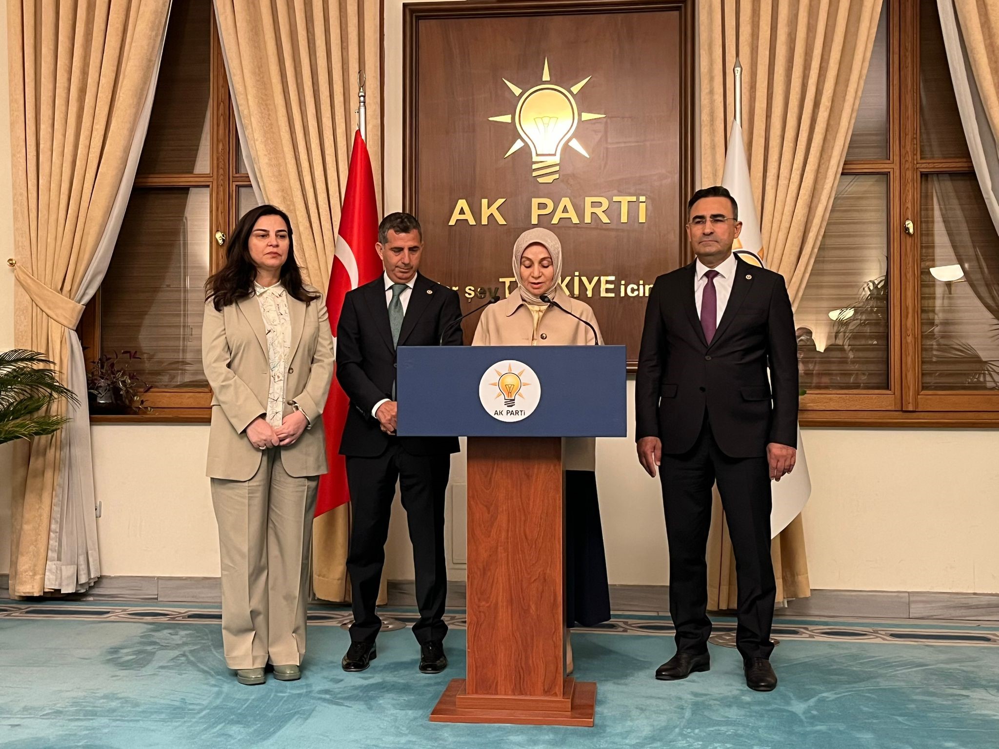 AK Parti "Sağlıkla İlgili Bazı Kanunlarda ve 663 Sayılı Kanun