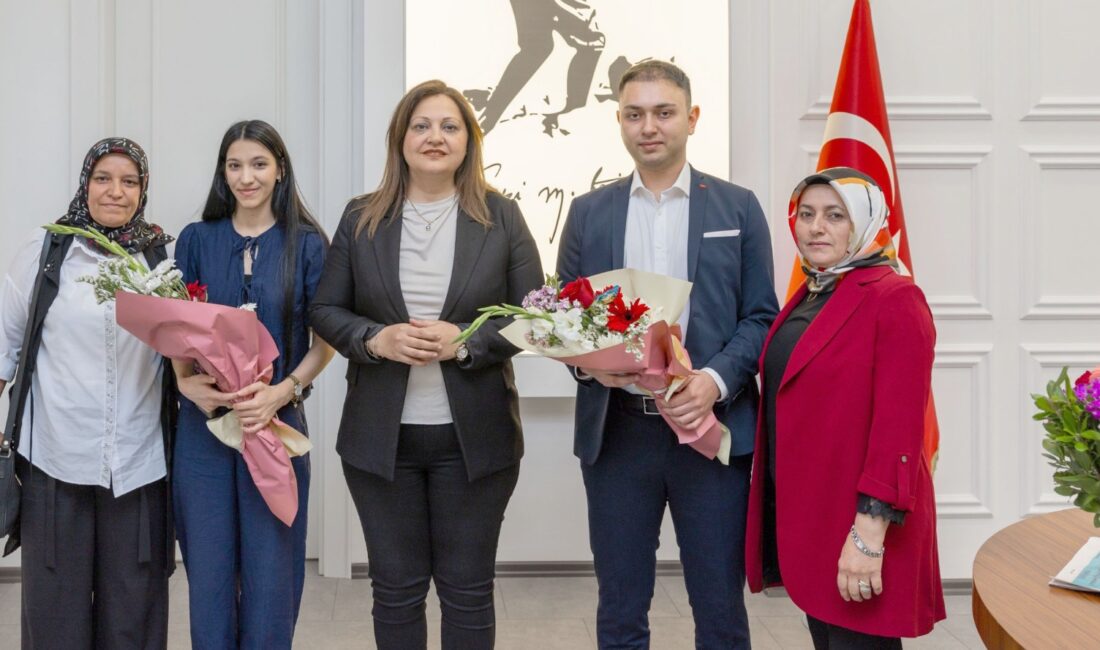 Afyonkarahisar Belediye Başkanı Burcu Köksal, “5 Haziran Şehit Çocukları Günü’nü