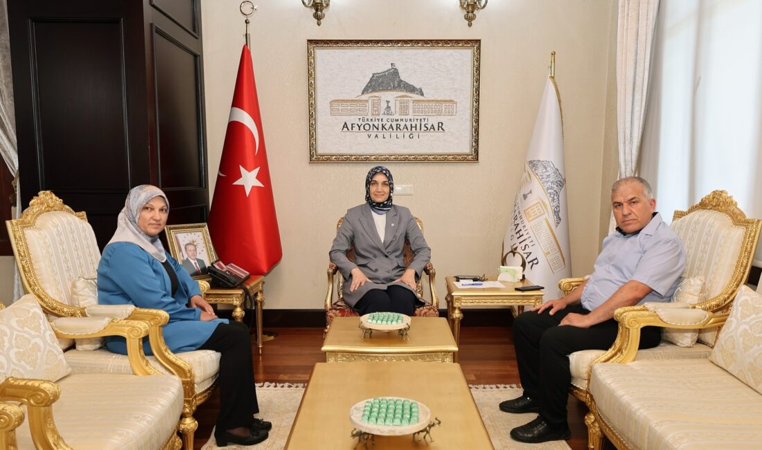 Afyonkarahisar Valisi Doç. Dr. Kübra Güran Yiğitbaşı, milletimizin gönlünde taht
