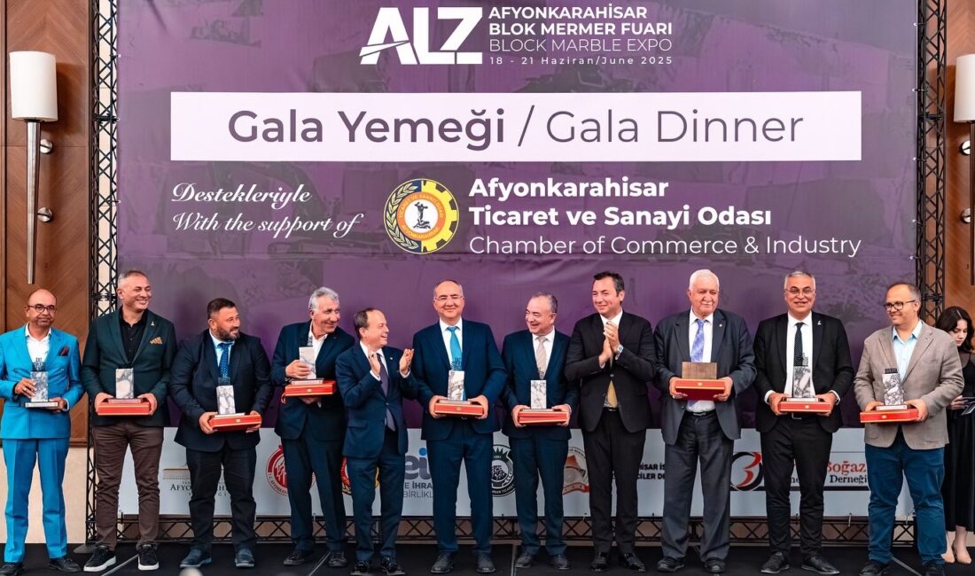 Afyonkarahisar Blok Mermer Fuarı gala yemeği düzenlendi. Sektör paydaşları gala