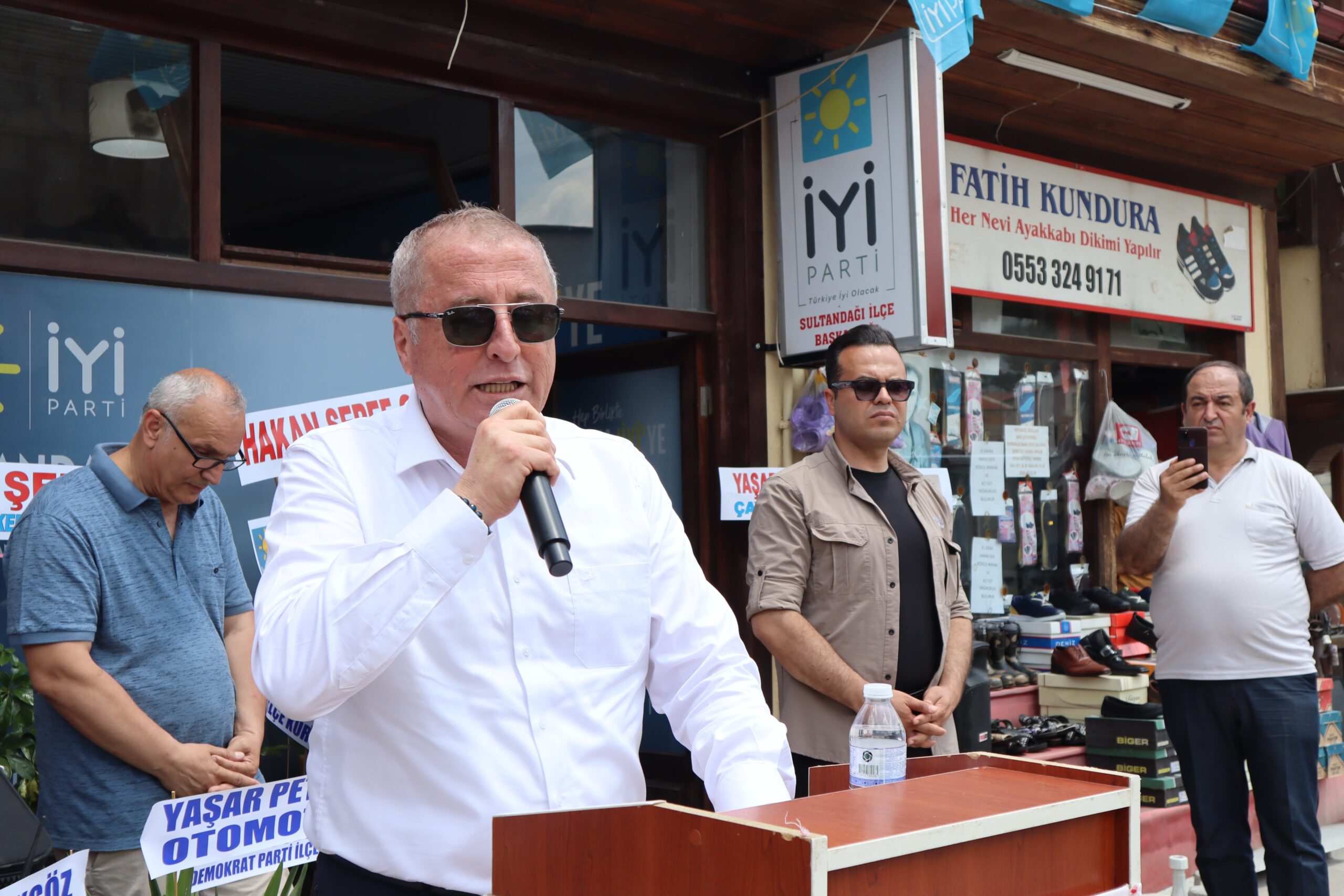 
Afyonkarahisar’ın Sultandağı ilçesinde konuşan İYİ Parti Genel Başkan Yardımcısı ve